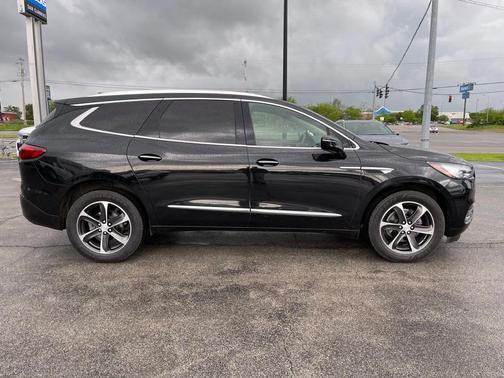 2021 Buick Enclave Essence