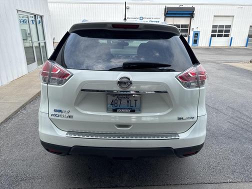 2015 Nissan Rogue SL