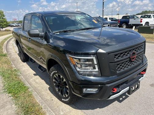 2023 Nissan Titan PRO-4X