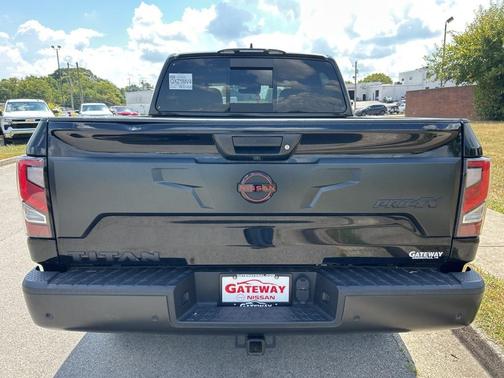 2023 Nissan Titan PRO-4X