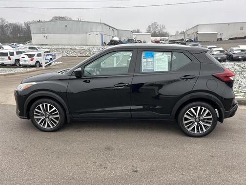 2021 Nissan Kicks SV