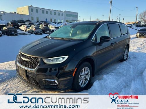 2024 Chrysler Pacifica Touring-L