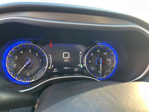 2024 Chrysler Pacifica Touring-L