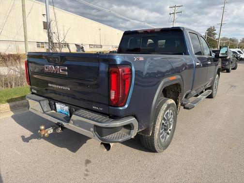 2021 GMC Sierra 2500 SLT