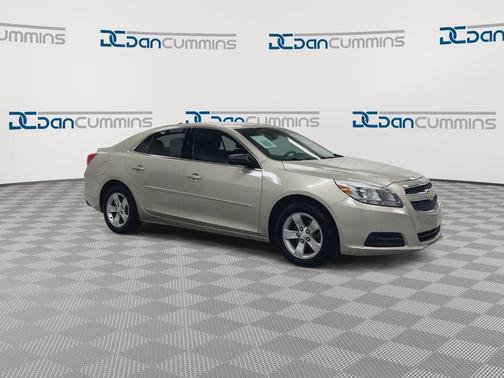 Champagne Silver 2013 Chevrolet Malibu 1LS