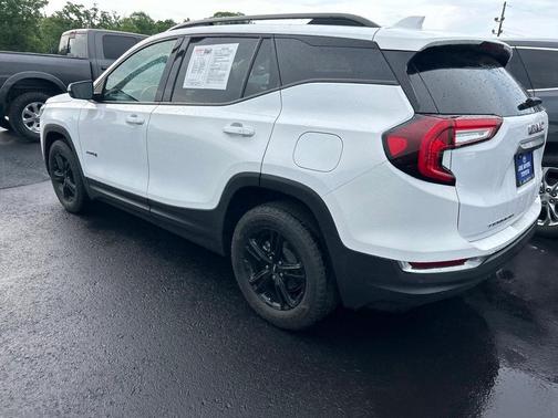 2022 GMC Terrain AT4