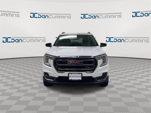 2022 GMC Terrain AT4