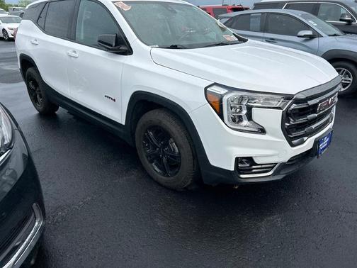 2022 GMC Terrain AT4