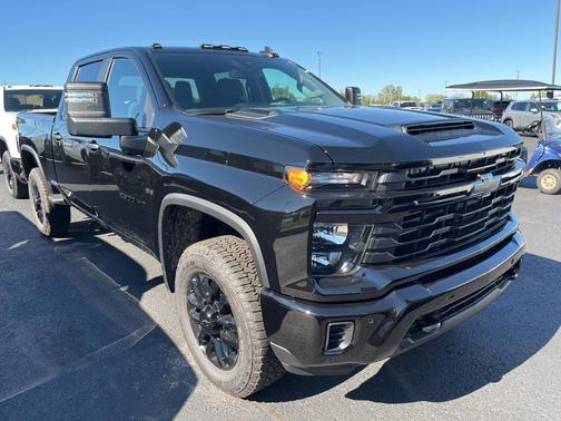 2026 Chevrolet Silverado 2500 Custom