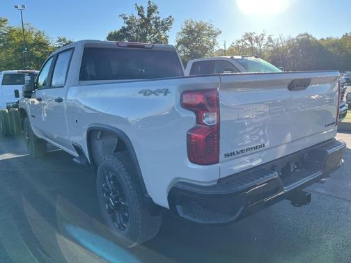 2026 Chevrolet Silverado 2500 Custom