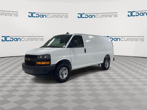 2025 Chevrolet Express 3500 Work Van