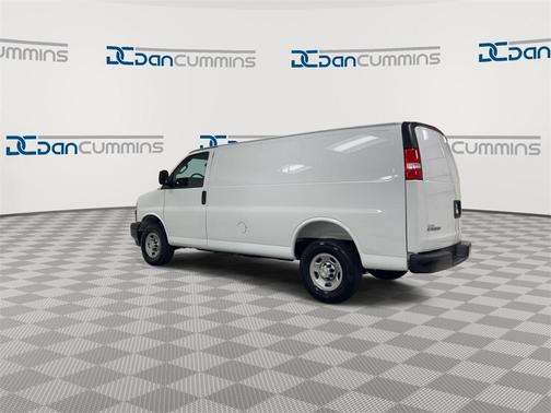2025 Chevrolet Express 3500 Work Van