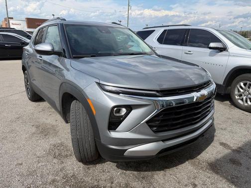 Sterling Gray Metallic 2025 Chevrolet Trailblazer LT
