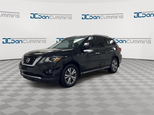 2020 Nissan Pathfinder SV