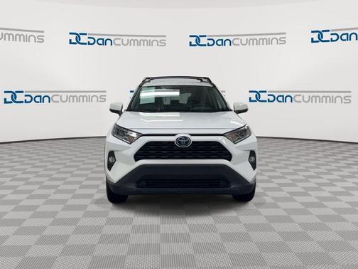 Super White 2021 Toyota RAV4 Hybrid XLE