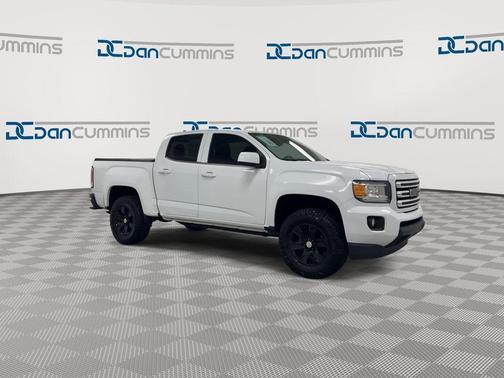 Summit White 2017 GMC Canyon SLE