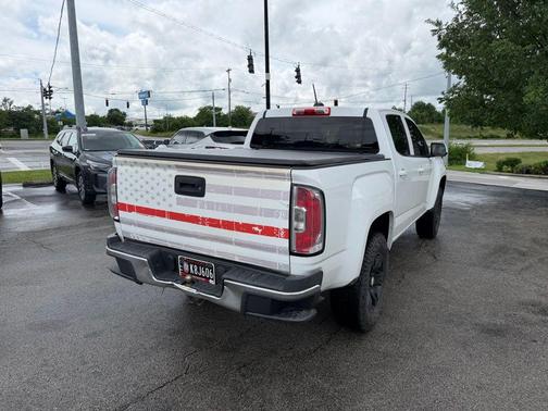 Summit White 2017 GMC Canyon SLE