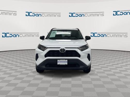 Super White 2020 Toyota RAV4 LE