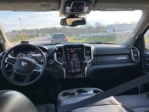 Bright White Clearcoat 2024 RAM 2500 Laramie