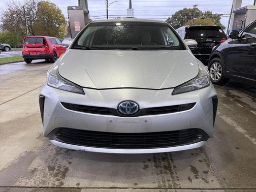 2022 Toyota Prius LE