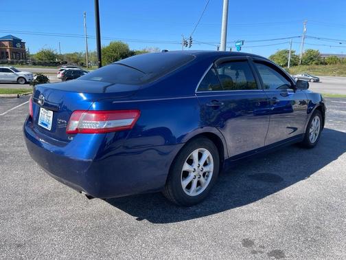 2010 Toyota Camry LE