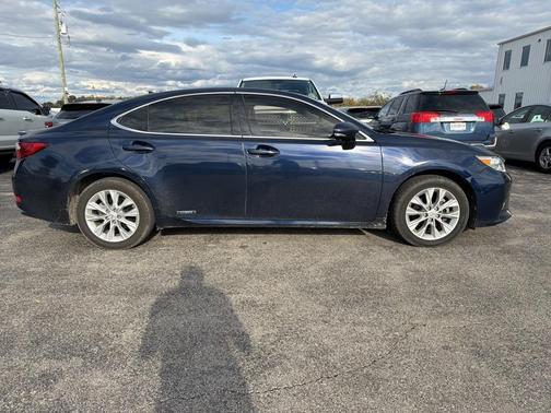 2014 Lexus ES 300h Base