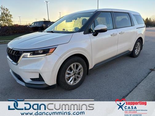 2023 Kia Carnival LX