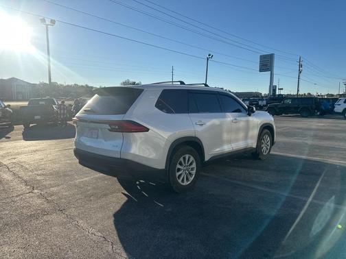 2024 Toyota Grand Highlander XLE