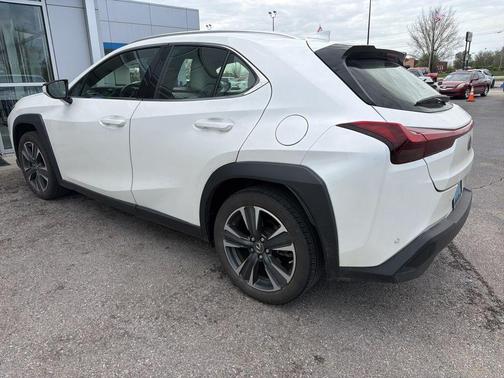 White Pearl 2023 Lexus UX 250h Base