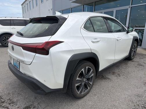 White Pearl 2023 Lexus UX 250h Base