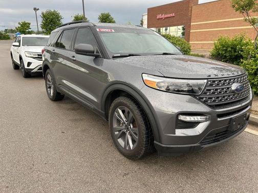 Gray Metallic 2021 Ford Explorer XLT