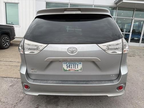 2011 Toyota Sienna SE