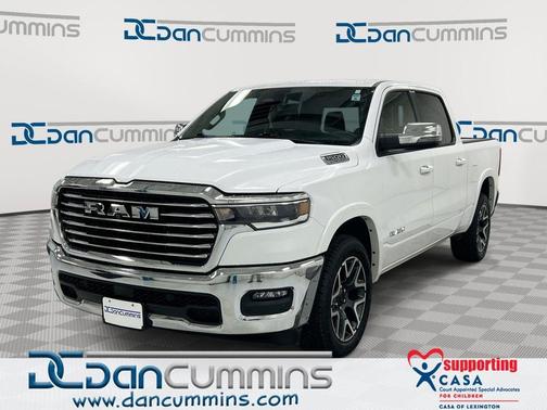 Bright White Clearcoat 2025 RAM 1500 Laramie