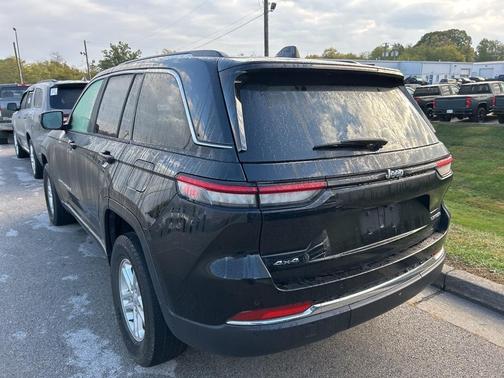 2023 Jeep Grand Cherokee Laredo