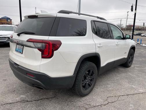 2021 GMC Acadia AT4