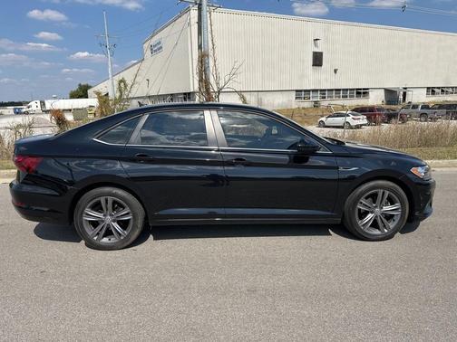 2021 Volkswagen Jetta 1.4T R-Line