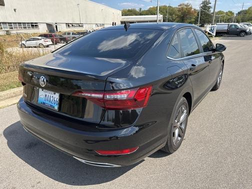 2021 Volkswagen Jetta 1.4T R-Line
