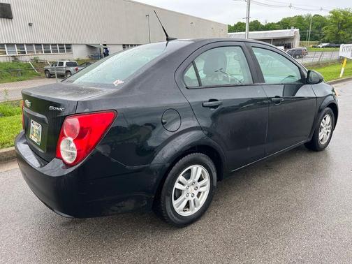 2012 Chevrolet Sonic 1LS