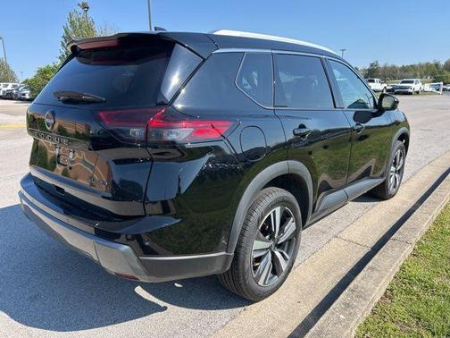 Super Black 2024 Nissan Rogue SL