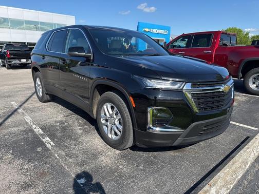 2022 Chevrolet Traverse LS