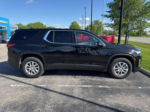 2022 Chevrolet Traverse LS