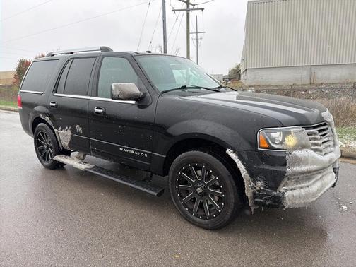 2017 Lincoln Navigator Select