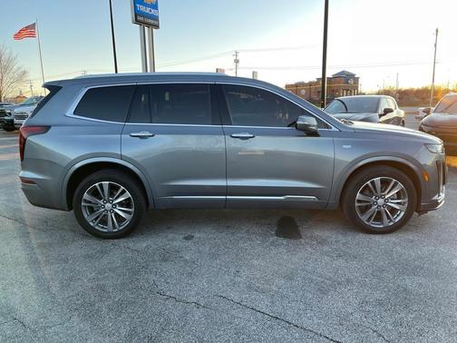 2022 Cadillac XT6 Premium Luxury AWD