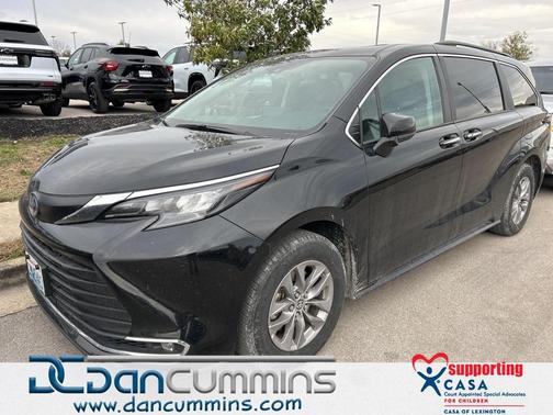 2024 Toyota Sienna XLE