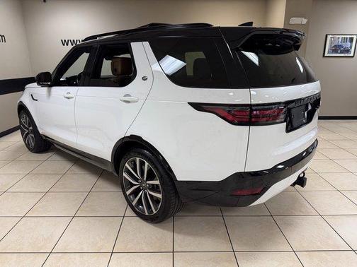 2023 Land Rover Discovery P360 R-Dynamic S