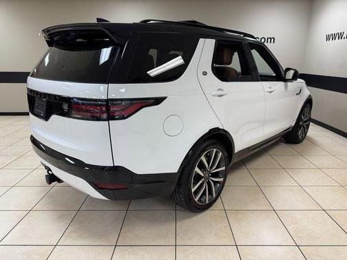 2023 Land Rover Discovery P360 R-Dynamic S