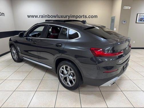 2024 BMW X4 xDrive30i