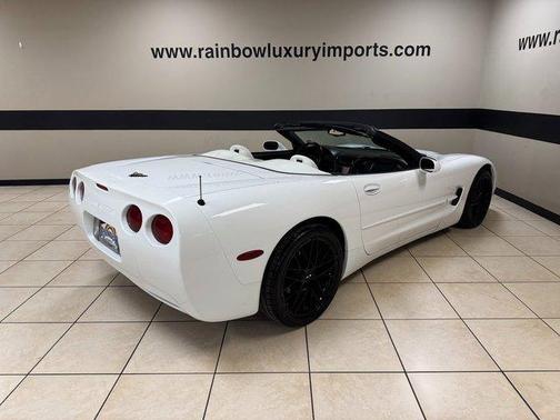 2004 Chevrolet Corvette Base