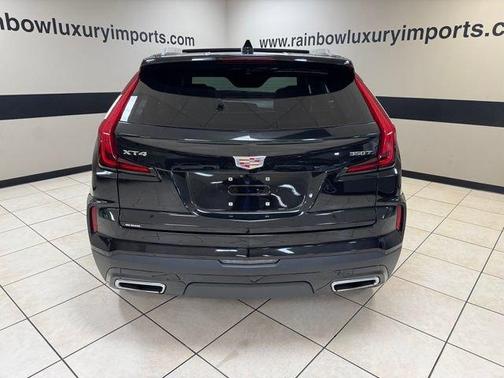 2024 Cadillac XT4 Premium Luxury