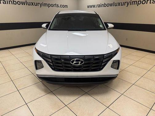 2023 Hyundai TUCSON SE